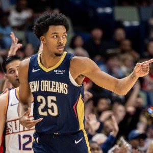 leyu乐鱼全站App下载体育-交易价值不得了！墨菲半场11中7&amp;三分6中3怒轰22分3板